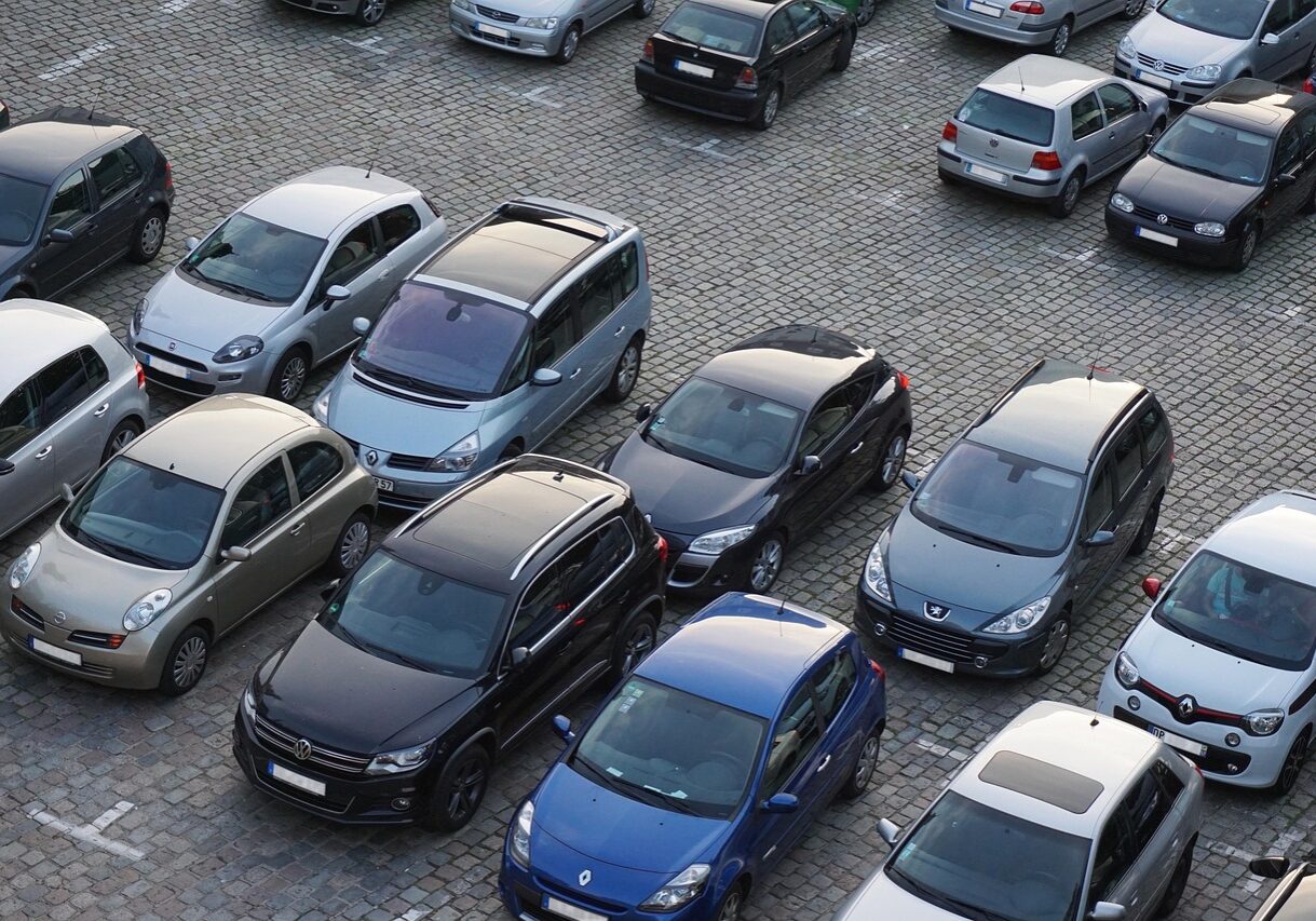 parking-spot-825371_1280